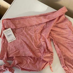 Cute one sleeve top off the shoulder top.